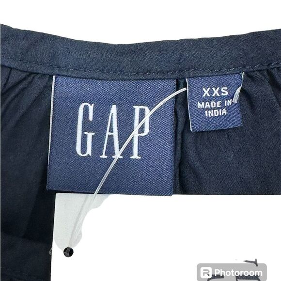 GAP Eyelet Flutter Sleeve‎ Top Size XXSMALL - Picture 9 of 10